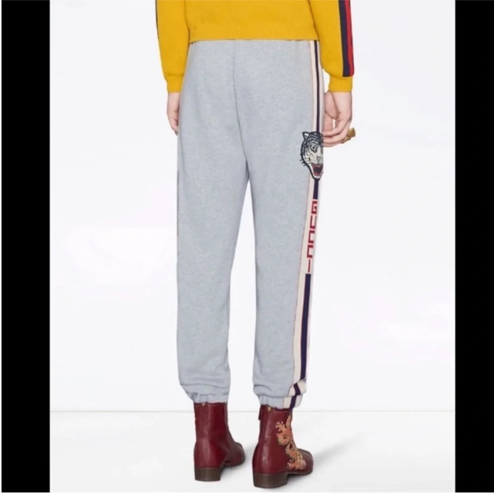 Gucci Men's Gray Tiger-appliqué Tapered Cotton-jersey jogging Bottoms